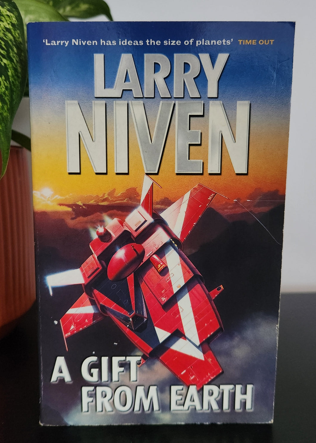 A Gift From Earth by Larry Niven